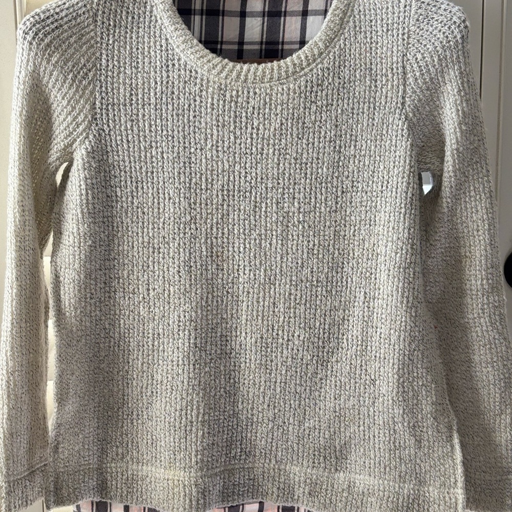 Sanctuary Women's Light Gray Sweater‎ XL flannel lining chest 38 in length 27 in